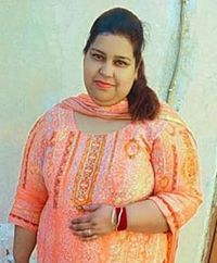MI964568 - 35yrs Punjabi  Ramgharia Bride for Marriage