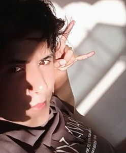 MI-1657972